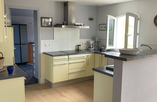 Bangor House | Beautiful house on the wild coast in Donnant