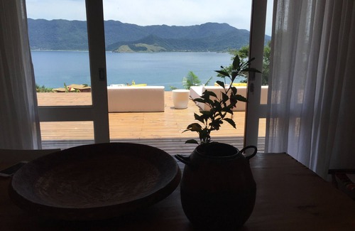 Veloso House | Beautiful house sea view condominium beach corral