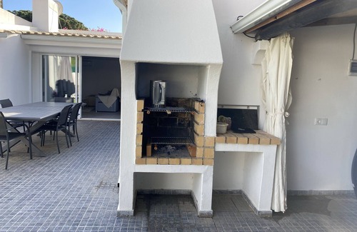 Branqueira House | Beautiful house with garden and private pool close to the beach