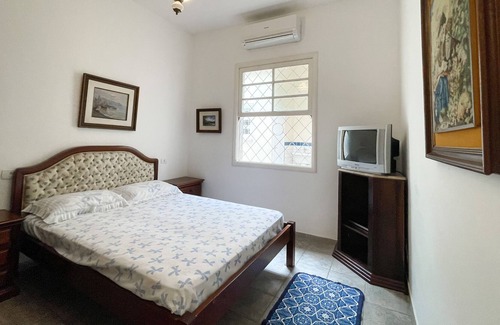 Jardim Itagua House | Beautiful house with 4 bedrooms (Air Conditioning) 100 mts from the beach