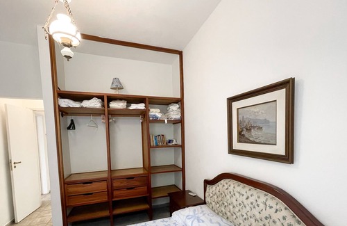Jardim Itagua House | Beautiful house with 4 bedrooms (Air Conditioning) 100 mts from the beach