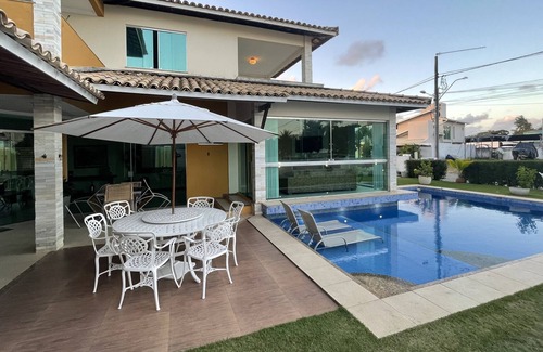 Aruanda House | Beautiful house with 5 bedrooms, in a closed condominium by the river.