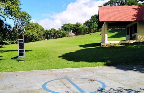 Birri House | Beautiful house with an outstanding view of the city on a tranquil location.