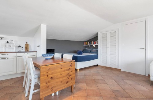 El Vendrell House | Beautiful house with large garden and pool - ideal for families and groups!