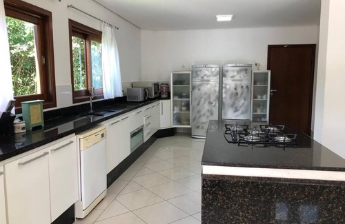 Parque dos Cafezais II Cottage | Beautiful house with incredible view/high standard/condominium/WiFi/heated pool/soccer field