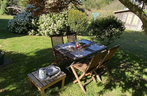 Bangor House | Beautiful iloise house offering warm, modern comfort