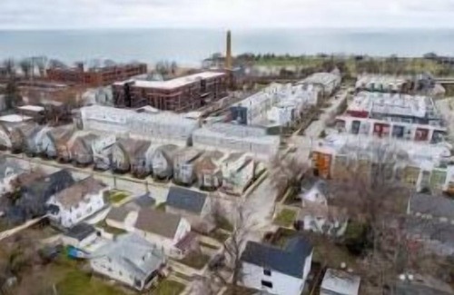 Edgewater Hill House | Beautiful in Battery Park