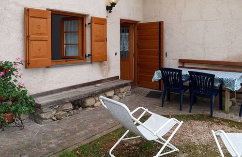 Vattaro Apartment | Beautiful apartment for 4 people with terrace, pets allowed, panoramic view and parking