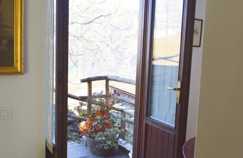 Civenna Cottage | Beautiful cottage a few miles from Bellagio with stunning views of Lake Como