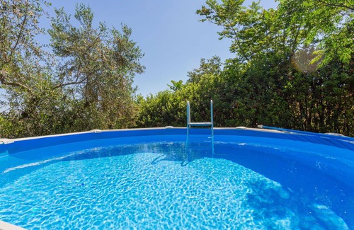 Tortoreto House | Beautiful private villa for 10 people with private pool, WIFI, TV, terrace and pets allowed