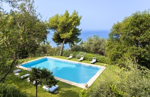 Castellabate Villa | Beautiful Italian villa with pool, sea view (Capri), close to the beach
