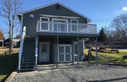 Jamestown Shores House | Beautiful Jamestown home steps from the water