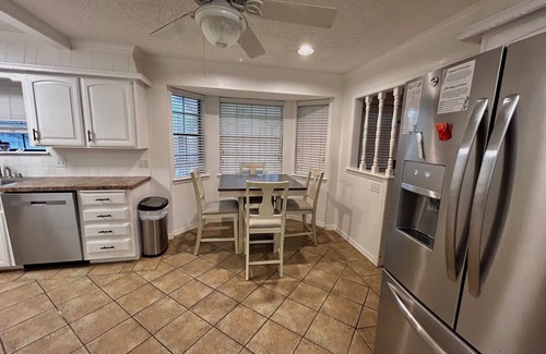 Sapulpa House | Beautiful King Suit w/Private Pool — 10mins from Tulsa!