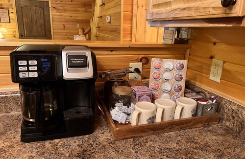 Pittsburg Cabin | Beautiful Lake Front Cabin with Private Dock