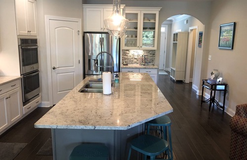Denver House | Beautiful Lake Front Home-2 Full Kitchens