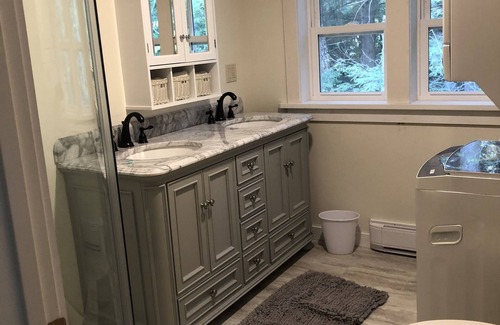 Stinson Lake Cabin | Beautiful Lake Front Rental