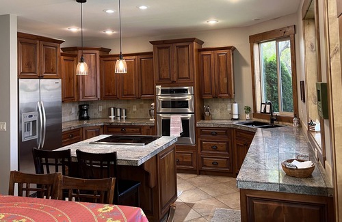 Monitor Cabin | Beautiful Lake Front Vacation Home--Sleeps 11