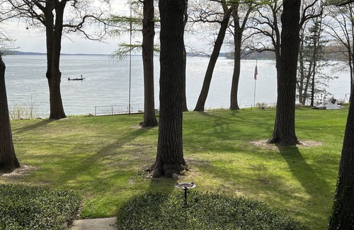Green Lake House | Beautiful Lake Front Property within 3 blocks walk to Green Lake Town center.