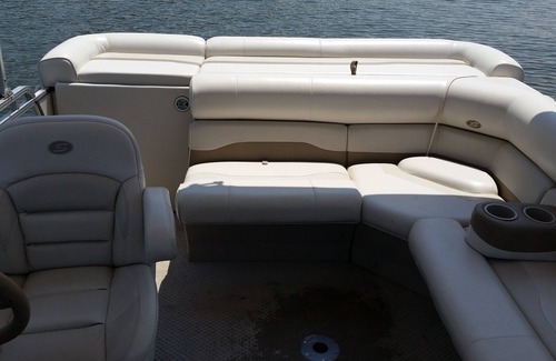 Wedowee House | Beautiful Lake House With Pontoon Boat Available! Jet Ski Rental Also Available