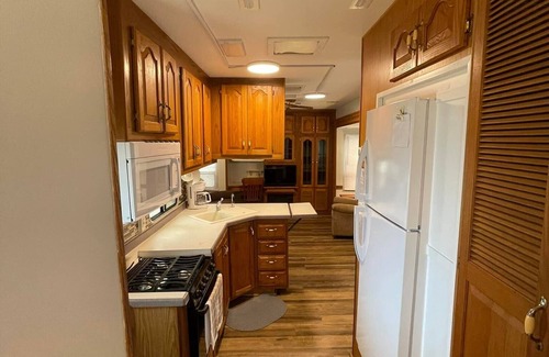 Sebring House | Beautiful Lake Josephine home for 49 night !