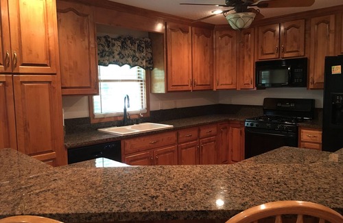 Dadeville House | Beautiful lake space, privacy, canoe, kayaks, sunsets