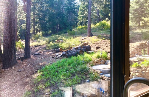 Talmont House | Beautiful Lake Views, Luxury, Modern Mountain Home, Sleeps 8(6 adult max).