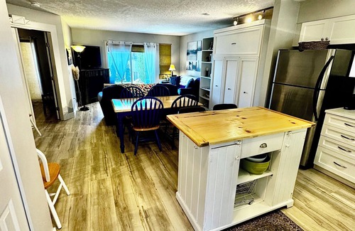 Shawnigan Lake Condo | Beautiful lakefront condo and beach on charming Shawnigan Lake, BC Canada