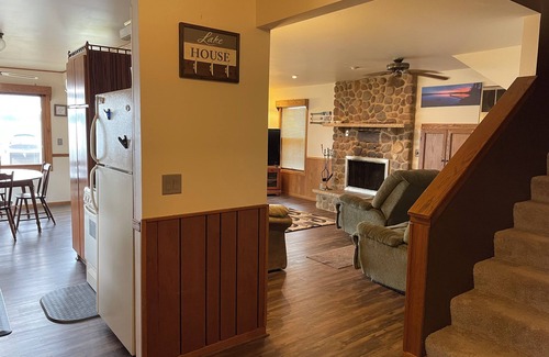 Suring Cottage | Beautiful lakefront cabin for the family. Close to valley yet peace and quiet