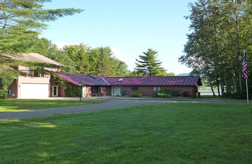 Eden House | Beautiful lakefront home, 20 acre private lot. Close to Stowe and Jay Peak