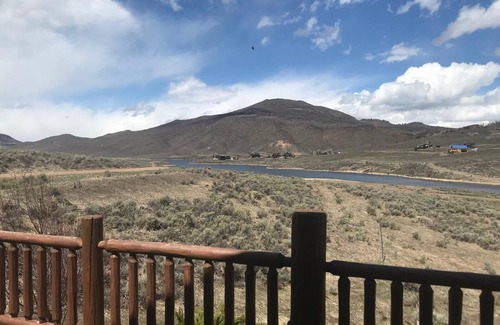 Oak Creek House | Beautiful Lakeview home - 360 views. In Stagecoach State Park.