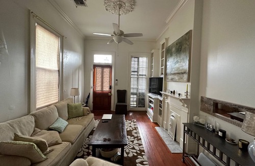 Audubon House | Beautiful large one bedroom - best uptown location