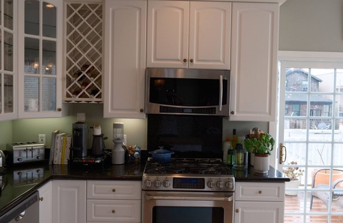 Outer Richmond Apartment | Beautiful Light Filled Spacious 1 Bedroom with Private Deck