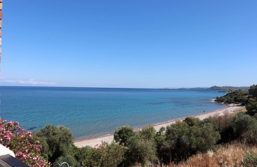 Aipeia House | Beautiful located holiday house above the beach, wifi | Messenia, Peloponnese