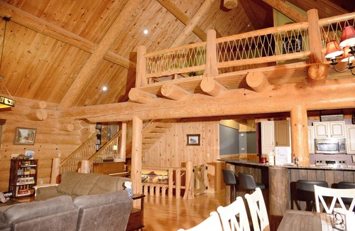 Brimley Cabin | Beautiful log cabin in the woods with a hot tub. 5 min walk to a quiet beach.