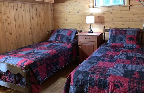 Rockwood Cabin | Beautiful Log Cabin located near Moosehead Lake.