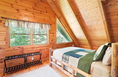 Logan Cabin | Beautiful, Luxurious, Custom Cabin
