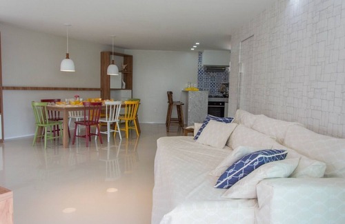 Porto das Dunas Apartment | Beautiful luxury apartment, 3 suites, 55" TV, swimming pools, air conditioning, complete, 400m from the beach, cond.