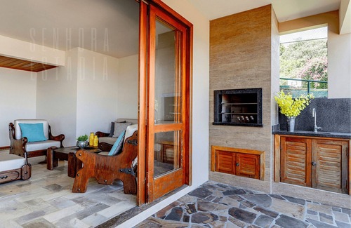 Florianopolis House | Beautiful Mansion with Jacuzzi and Lagoon View