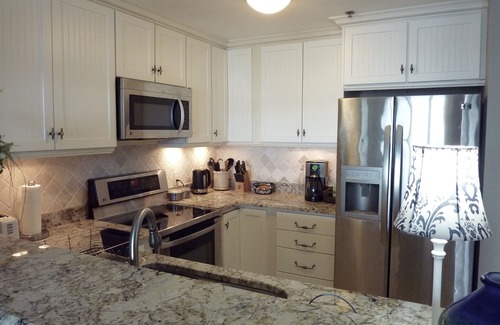 Ruskin House | Beautiful Marina waterside property at Little Harbor Beach Resort, Tampa bay, Fl