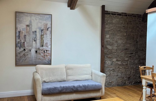 Cork Apartment | Beautiful Mews Apartment in Cork City Centre