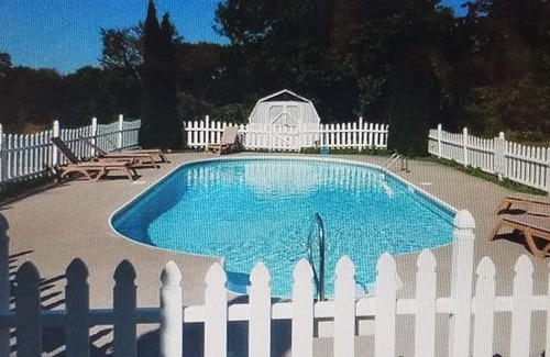 Damariscotta Condo | Beautiful Midcoast Maine Condominium with inground pool