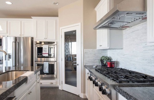 Spring Valley House | Beautiful Model Home in the heart of Las Vegas