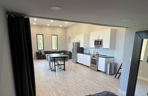 Crawfordsville Apartment | Beautiful Modern Country Get Away Minutes Away From The City