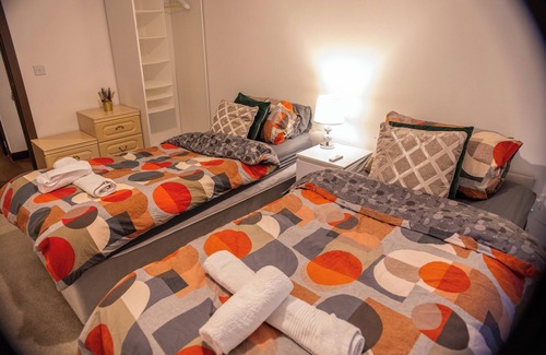 Maidstone Apartment | Beautiful Modern flat in the Center of Maidstone Kent
