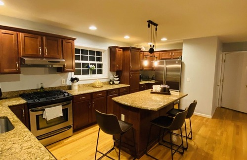 Tobyhanna House | Beautiful Modern Home, Perfect For A Getaway!