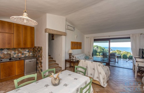 Costa Paradiso Villa | Beautiful modern 2 bed villa, private pool, sea views, small garden, near beach