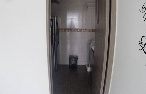Kennedy Apartment | Beautiful Modern New Apartment! Close to the Airport Wi-Fi Netflix