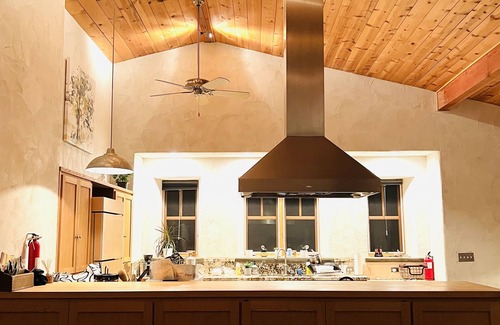 Sonora House | Beautiful, Modern Straw Bale House