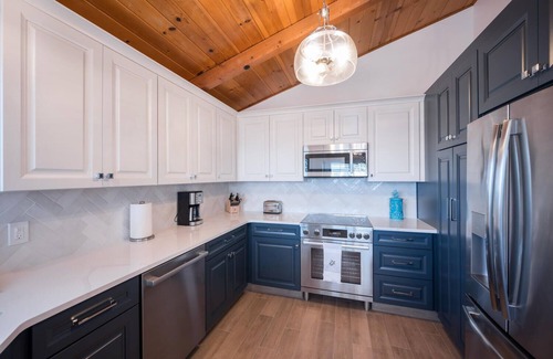 San Simeon House | Beautiful Moonstone Beach Rental Just Steps Away From the Boardwalk!