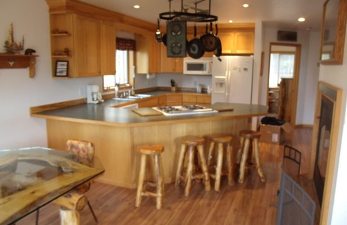 Essex Cabin | Beautiful Mountain Home with Great Views. Near E. Glacier. See Drone Video